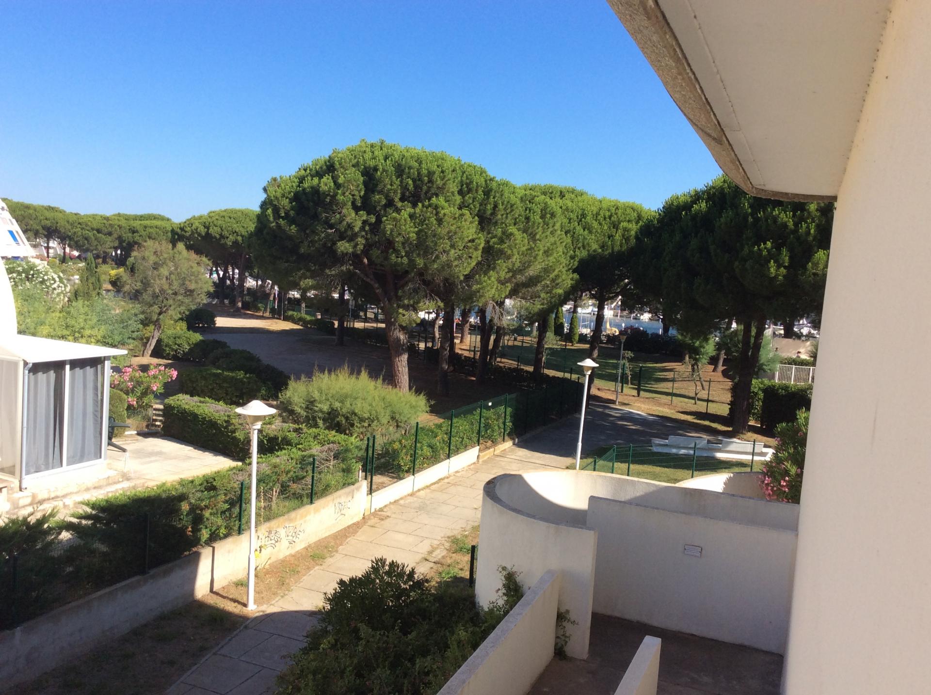 vue côté marinas a
